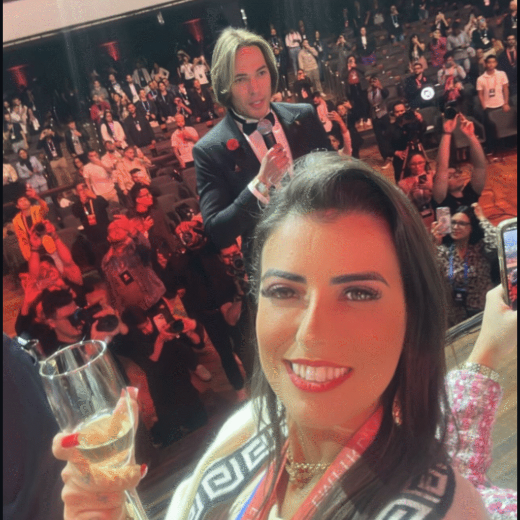Mentorada por Thiago Finch, Lorene Patigra participa de grupos em estratégias de lançamentos de elite.